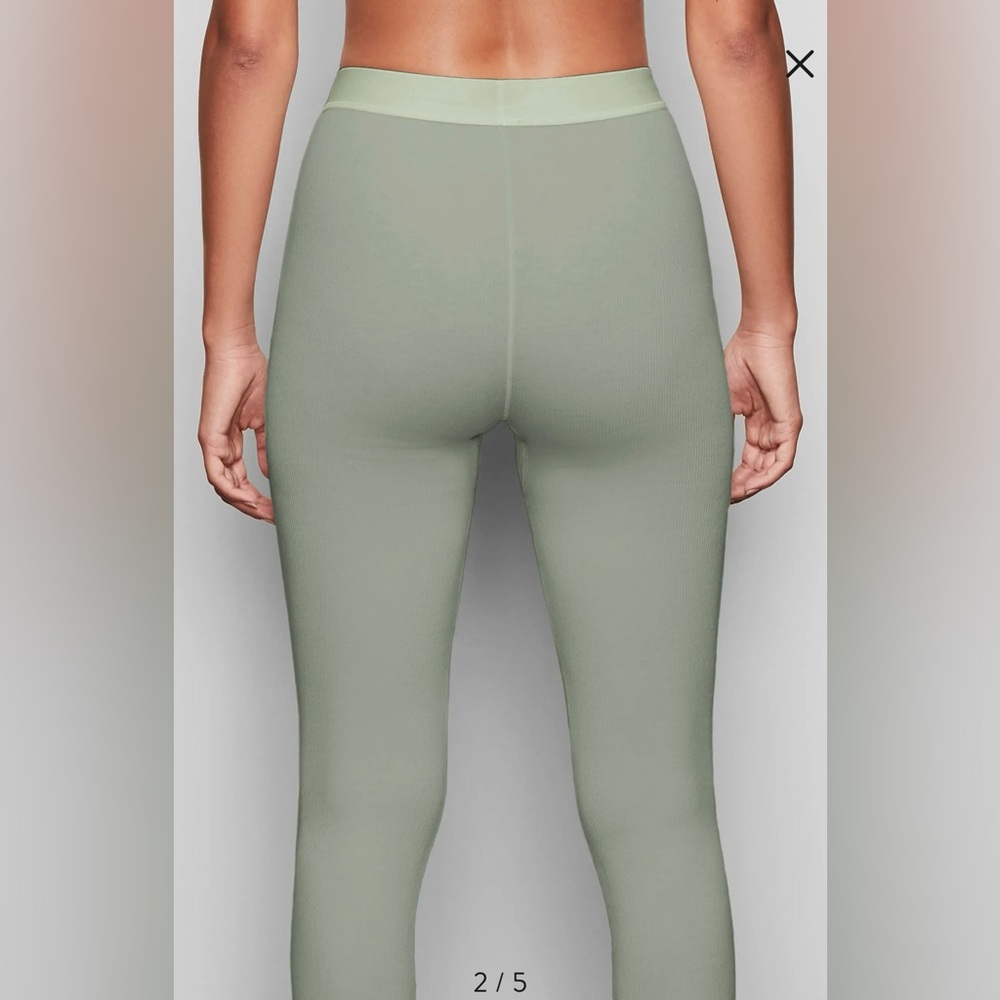 SKIMS Cotton Rib Legging - Picture 9 of 10